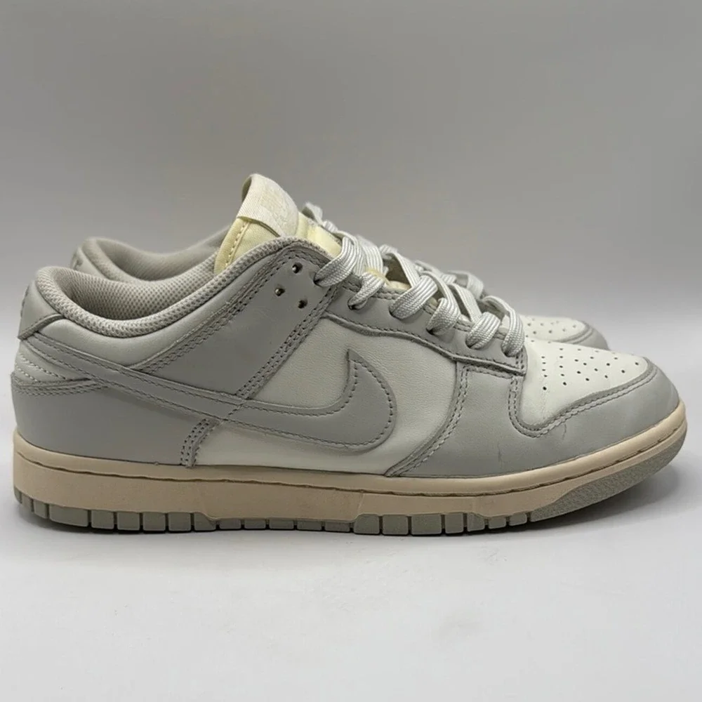 Nike Dunk Low Sail Light Bone Sneakers Shoes DD1503-107 Rare OG Women's‎ Size 9